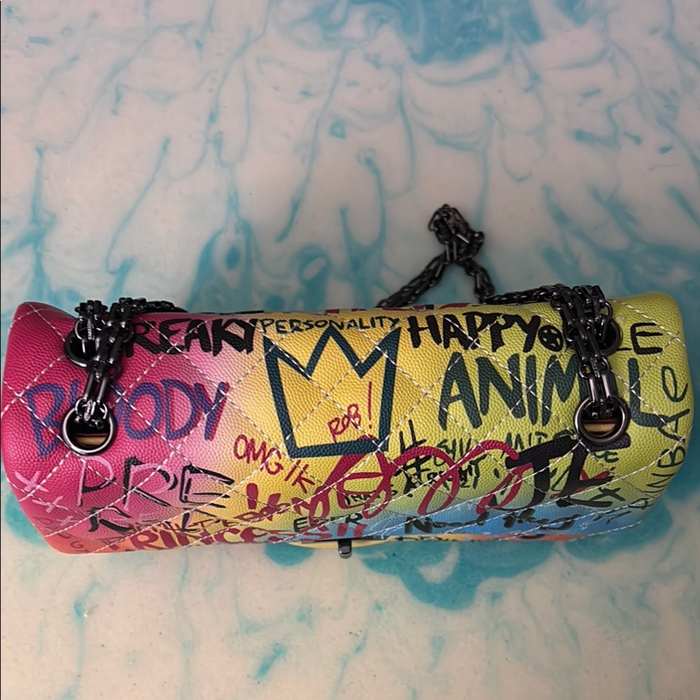 Colorful Graffiti Chain Shoulder Bag - Picture 4 of 6